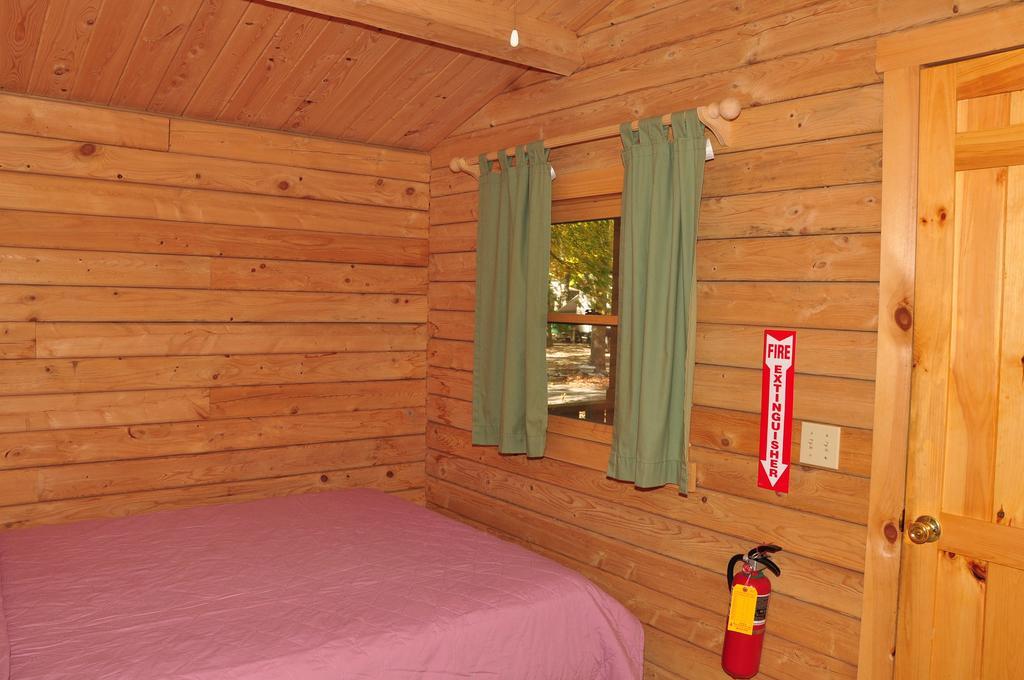 Tranquil Timbers Cabin 11 Sturgeon Bay Eksteriør bilde